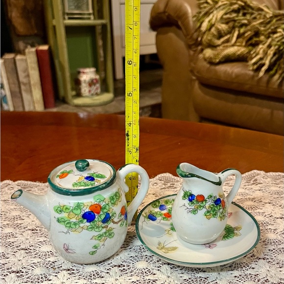 Antique Nippon Pottery Miniature Set - Picture 8 of 10